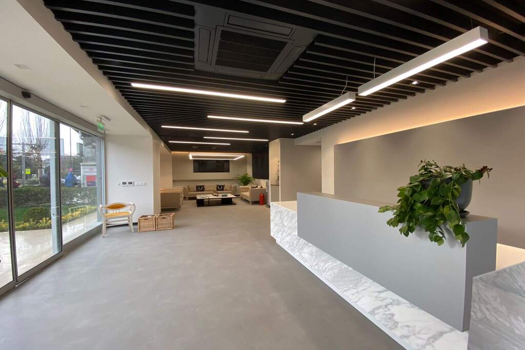 dr-he-clinic-1