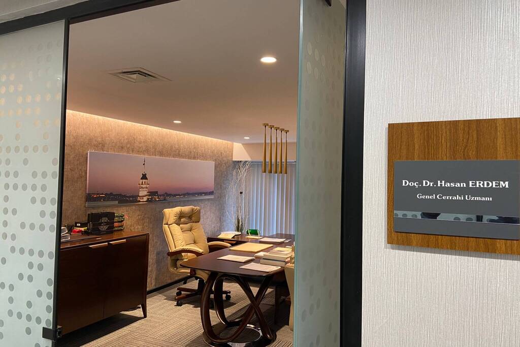 dr-he-clinic-3