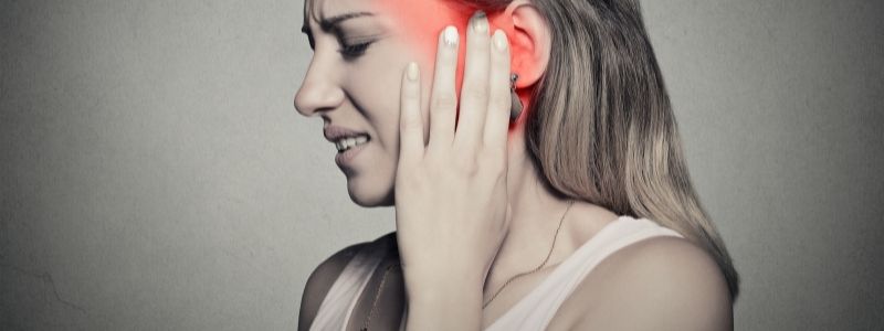Ohrenschmerzen nach Implantat